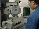Polishing (We process presses and mold die parts with micron precision.)