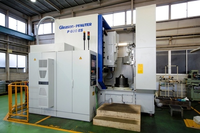 The First Among Japan! Gear Shaper, Helical Guide-less , Gleason-Pfauter P600ES