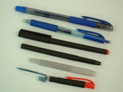 Plastic injection molding [Ball-point pens/Final products]
